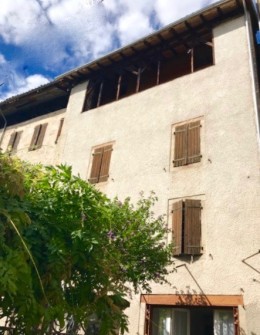 1141 - GRAND IMMEUBLE DE RAPPORT A FIGEAC (LOT) HYPER CENTRE VILLE
