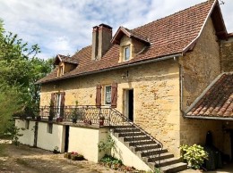 1252 - MAISON DE CHARME EN PIERRES, RENOVEE, AVEC BEAU TERRAIN, TRES PROCHE DE FIGEAC (LOT)