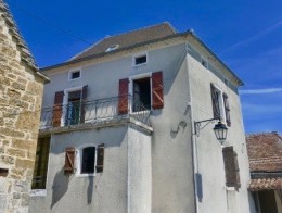 1312 - MAISON DE VILLAGE, BELLE VUE DOMINANTE,  AVEC SES DEPENDANCES , PROCHE FIGEAC (LOT)