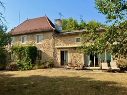 1563 - BELLE MAISON DE MAITRE EN PIERRES, RÉNOVATION RECENTE ET DE QUALITÉ,  SUPERBES VOLUMES, LUMINOSITÉ, SUR PLUS DE 7000 m2 AUX ENVIRONS DE FIGEAC, SUD , COTÉ AVEYRON 