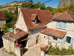 1423 -  MAISON QUERCYNOISE EN PIERRES RÉNOVÉEE AVEC PISCINE, DANS UN CHARMANT HAMEAU, VALLÉE DU CELE , AUX ENVIRONS DE FIGEAC (LOT)