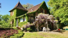 1601 - BELLE PROPRIETE AVEC DÉPENDANCES GITE ET PISCINE DANS UN SUPERBE PARC ARBORÉ , TRES PROCHE DE FIGEAC (LOT) 1601 - BELLE PROPRIETE AVEC DÉPENDANCES GITE ET PISCINE DANS UN SUPERBE PARC ARBORÉ , TRES PROCHE DE FIGEAC (LOT)
