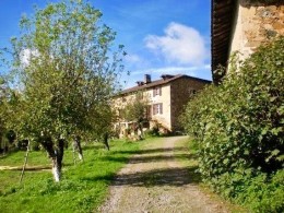 1403 -  BELLE MAISON DE MAITRE AVEC GRANGE, DEPENDANCES, PUITS, SUR 3 HA 05, AUX ENVIRONS DE FIGEAC (LOT)