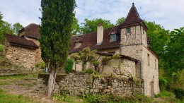1602 - ENSEMBLE QUERCYNOIS DE CARACTÈRE , EN PARTIE RÉNOVÉ , SUR PLUS D'UN HECTARE CINQ, ISOLÉ, AUX ENVIRONS DE FIGEAC (LOT) 1602 - ENSEMBLE QUERCYNOIS DE CARACTÈRE , EN PARTIE RÉNOVÉ , SUR PLUS D'UN HECTARE CINQ, ISOLÉ, AUX ENVIRONS DE FIGEAC (LOT)