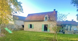 1517 - JOLIE  MAISON EN PIERRES RÉNOVATION MODERNE , LUMINEUSE ET SA GRANGE, SUR UN TERRAIN DE 1288 m2 AUX ENVIRONS DE FIGEAC ET CAPDENAC 