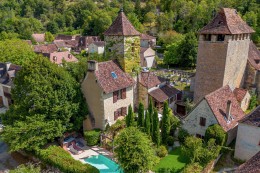 1591 - TOUR DE GUET MEDIEVALE AVEC SA MAISON D'AMIS ET PISCINE, AU COEUR DU PARC NATUREL REGIONAL DU QUERCY 1591 - TOUR DE GUET MEDIEVALE AVEC SA MAISON D'AMIS ET PISCINE, AU COEUR DU PARC NATUREL REGIONAL DU QUERCY