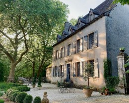 1502 - MAGNIFIQUE MANOIR AVEC SON RUISSEAU, SA PISCINE ET SES DEPENDANCES DE CARACTÈRE, DANS UN PARC ARBORÉ DE PLUS DE 5 HECTARES, AUX ENVIRONS DE FIGEAC 1502 - MAGNIFIQUE MANOIR AVEC SON RUISSEAU, SA PISCINE ET SES DEPENDANCES DE CARACTÈRE, DANS UN PARC ARBORÉ DE PLUS DE 5 HECTARES, AUX ENVIRONS DE FIGEAC