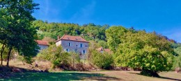 1545 - DOMAINE DE CARACTERE AVEC MAISON DE MAITRE, BELLES DEPENDANCES,  VUE PANORAMIQUE, PISCINE, PROCHE DE FIGEAC (LOT)
