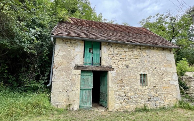1441 - GRANGE À RENOVER, VALLEE DU CELE , SUR 1265 m2 , PROCHE FIGEAC (LOT)