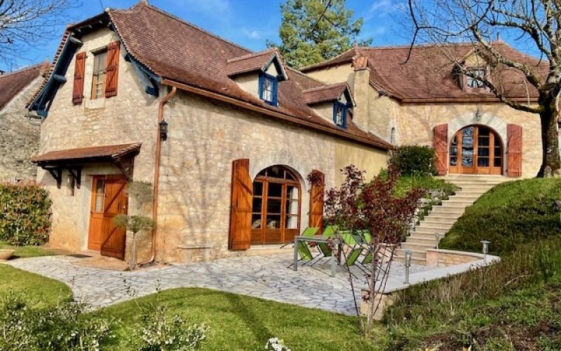 1536 - BELLE MAISON QUERCYNOISE AVEC SPA ET DEPENDANCE , AU COEUR DU PARC REGIONAL DES CAUSSES, PROCHE DES PLUS BEAUX SITES DU QUERCY (LOT)