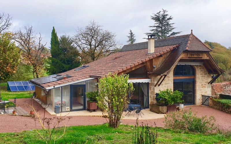 1463 - MAISON DE CARACTERE, RENOVATION COMPLETE EN 2011, DPE EN A , AVEC SON PARC ET SA PISCINE, PROCHE DE FIGEAC (LOT)